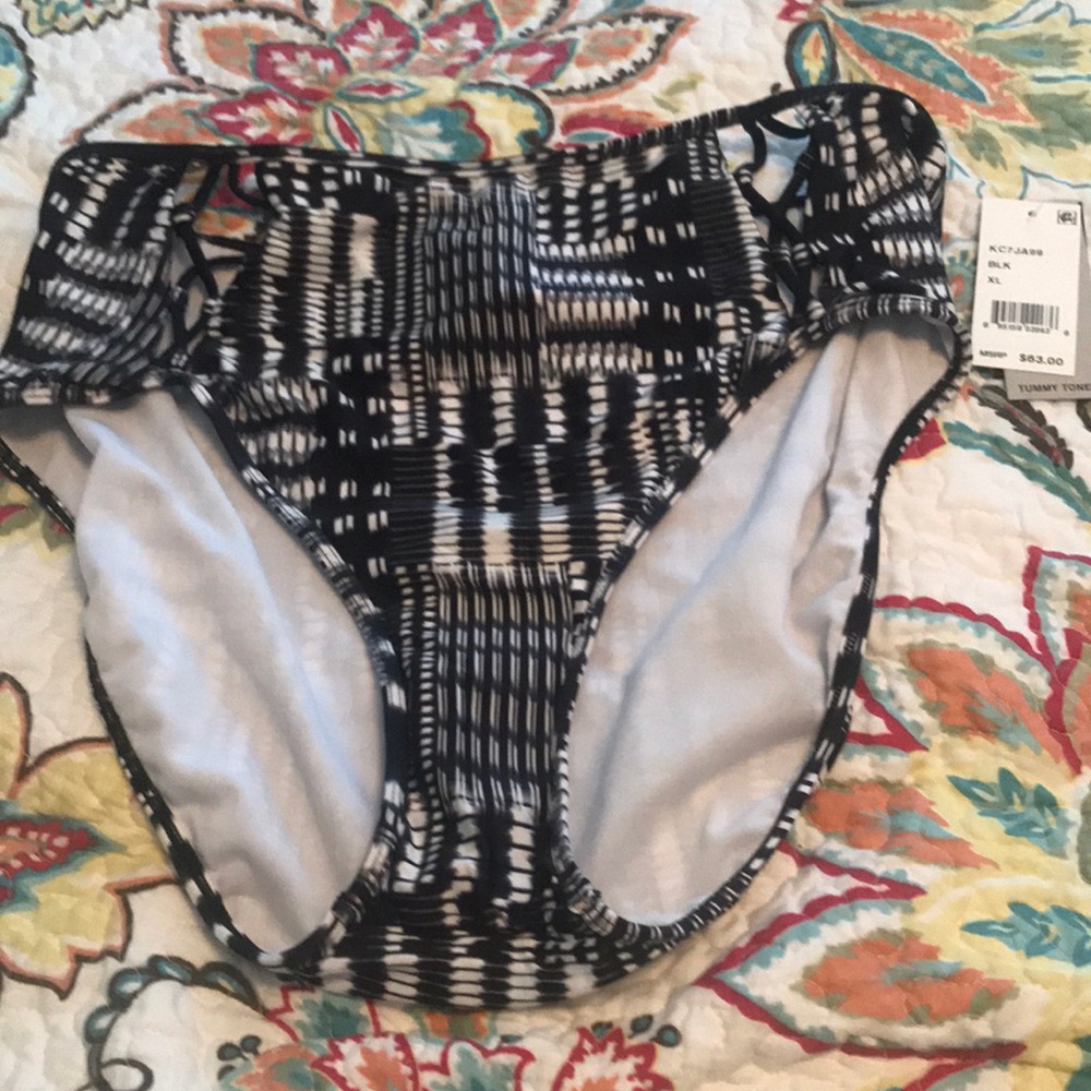 NWT Reaction High Waisted Swim Bottoms